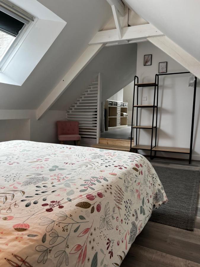 Domaine De La Ville Cherel, Maison En Pierre Pontorson Extérieur photo